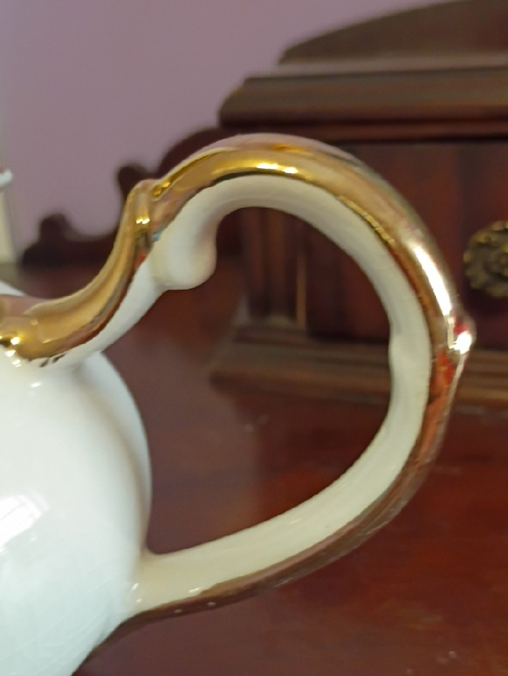 Price Kensington Vintage Pink Floral Teapot with Gold Trim - Picture 3 of 8